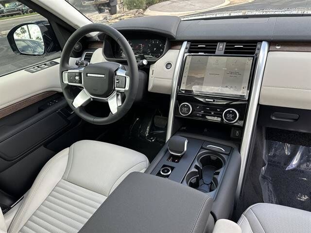2026 Land Rover Discovery S Tucson AZ