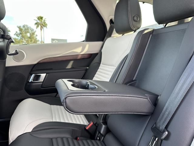 2026 Land Rover Discovery S Tucson AZ