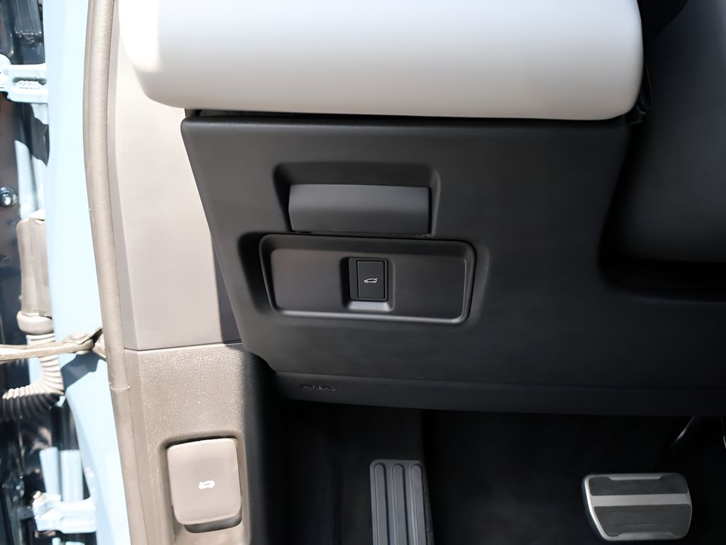 2026 Land Rover Range Rover Evoque Hoxton Edition San Clemente CA