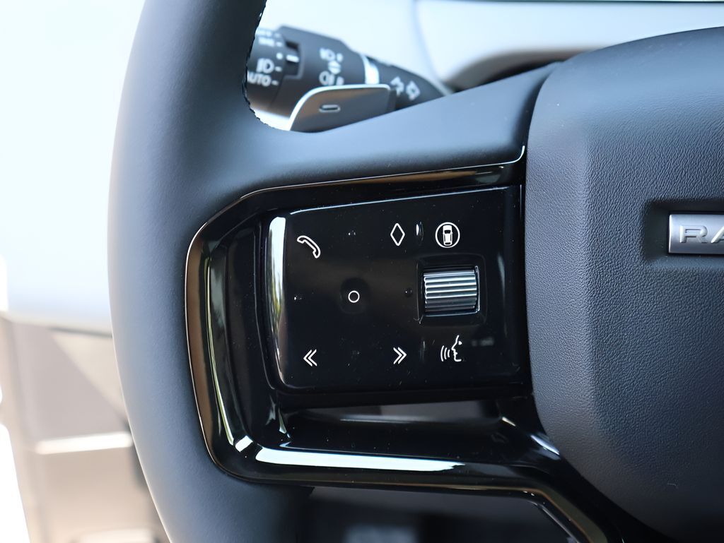 2026 Land Rover Range Rover Evoque Hoxton Edition San Clemente CA