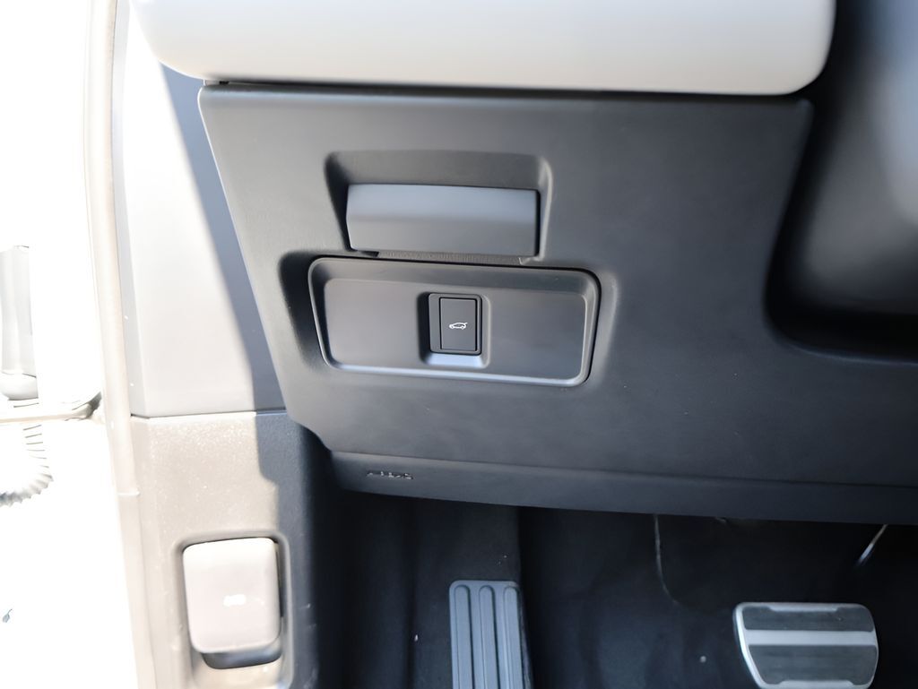 2026 Land Rover Range Rover Evoque Hoxton Edition San Clemente CA