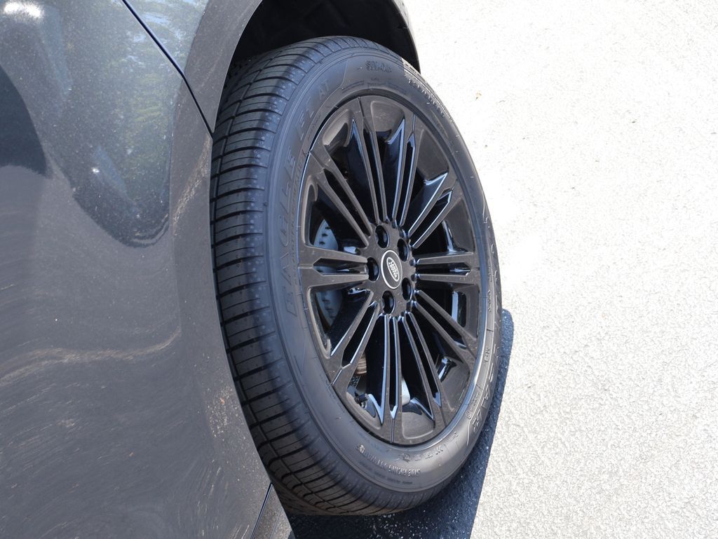 2026 Land Rover Range Rover Evoque Hoxton Edition San Clemente CA