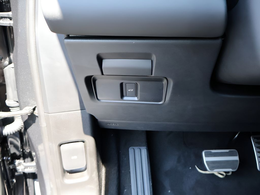 2026 Land Rover Range Rover Evoque Hoxton Edition San Clemente CA