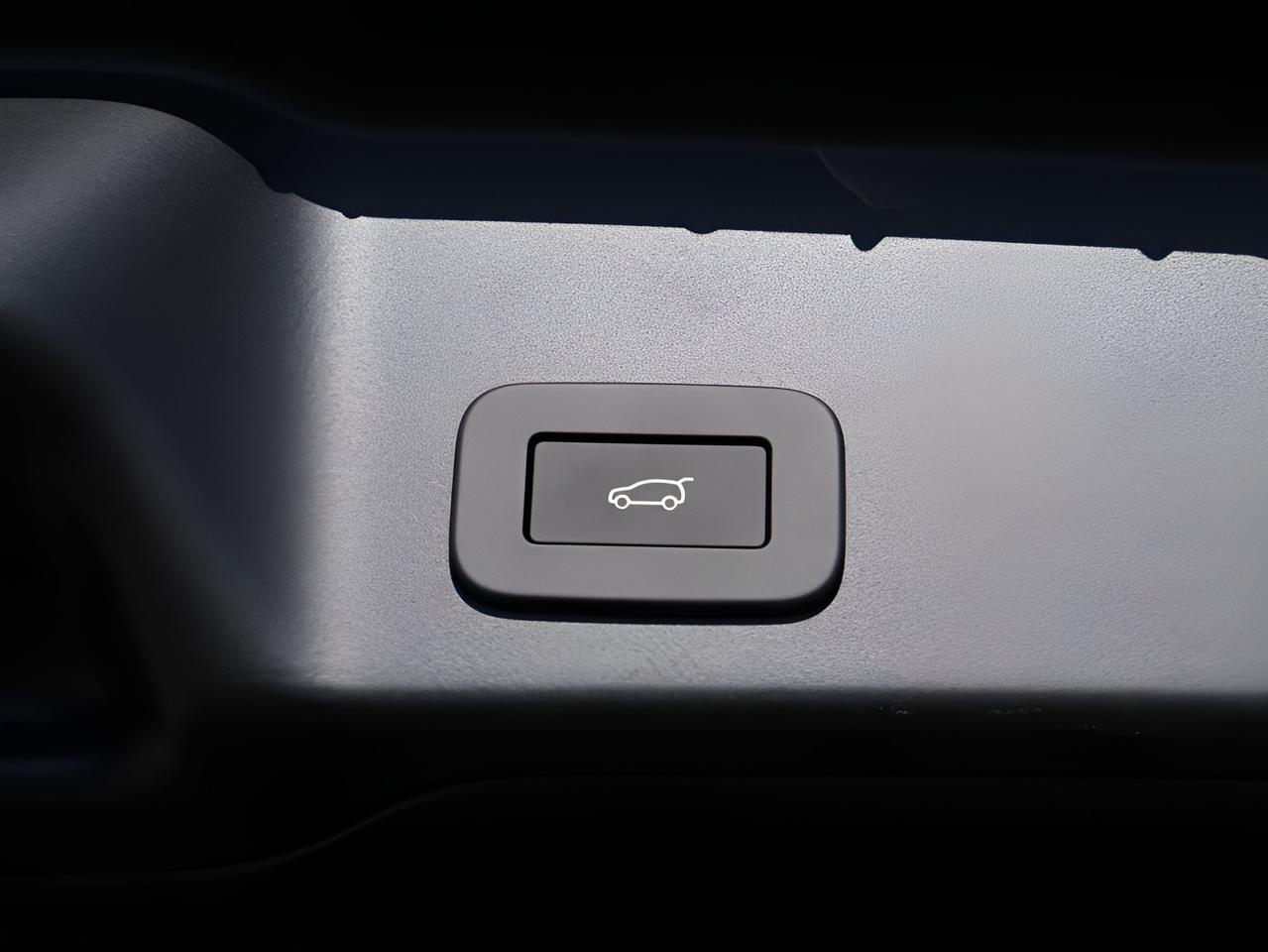 2026 Land Rover Range Rover Evoque Hoxton Edition San Clemente CA