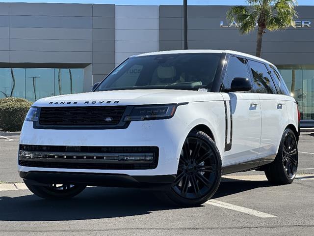 2026 Land Rover Range Rover P530 SE