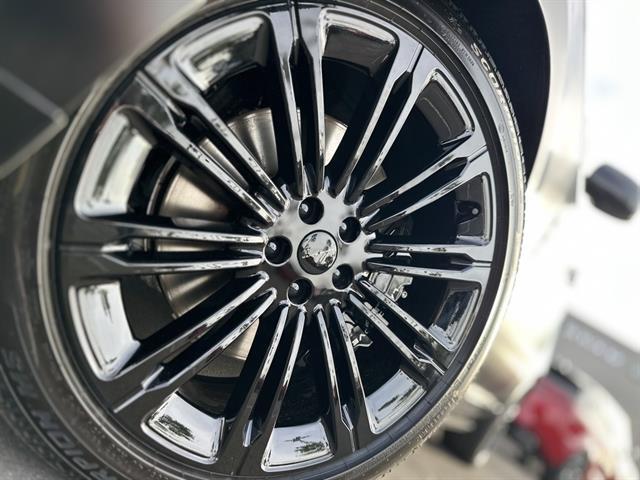 2026 Land Rover Range Rover P530 SE