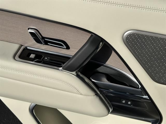 2026 Land Rover Range Rover Plug-In Hybrid Autobiography Tucson AZ