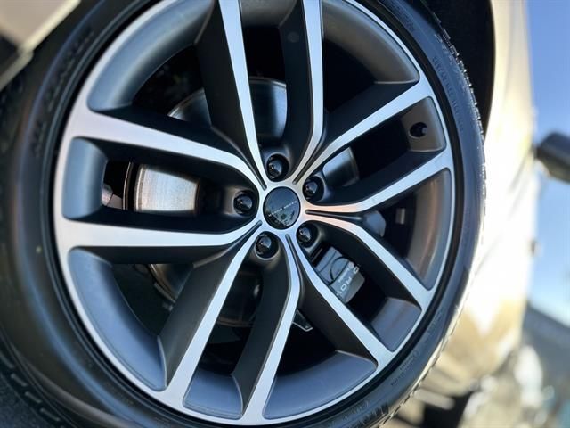 2026 Land Rover Range Rover Plug-In Hybrid Autobiography