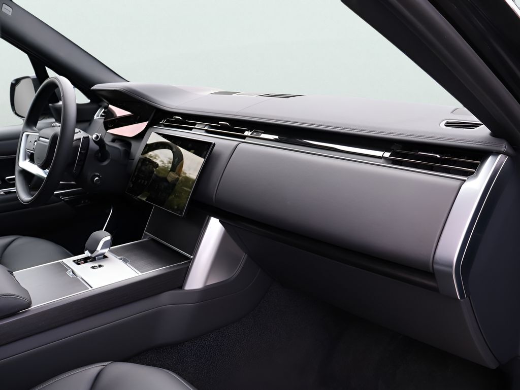 2026 Land Rover Range Rover Plug-In Hybrid SE San Clemente CA