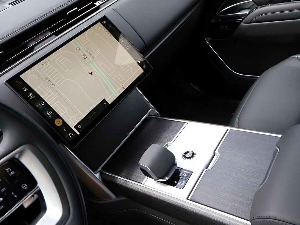 2026 Land Rover Range Rover Plug-In Hybrid SE San Clemente CA