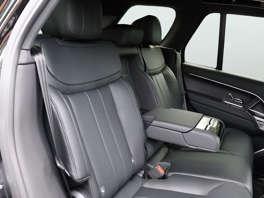 2026 Land Rover Range Rover Plug-In Hybrid SE San Clemente CA