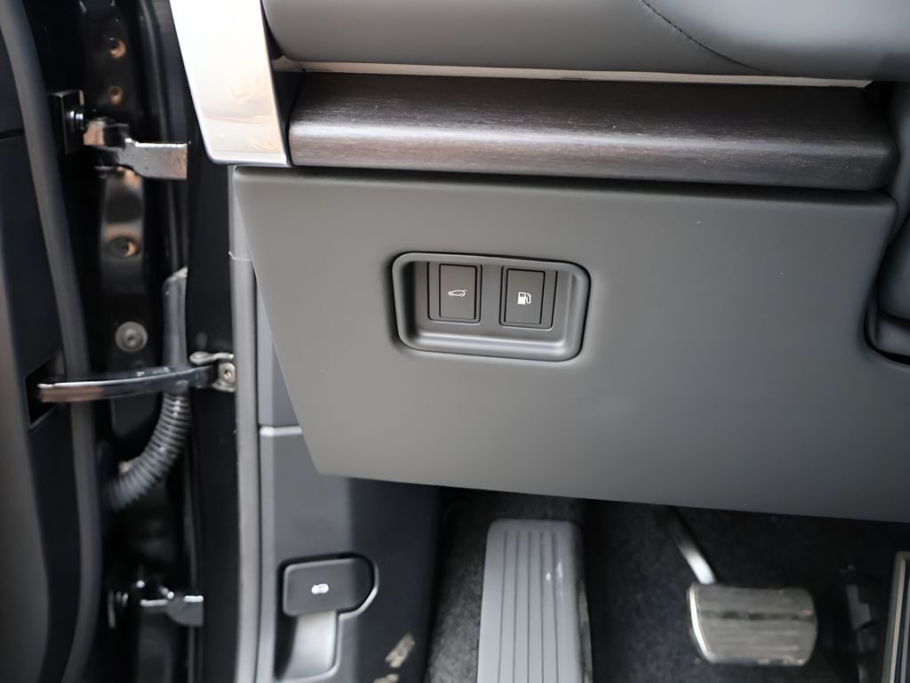 2026 Land Rover Range Rover Plug-In Hybrid SE San Clemente CA