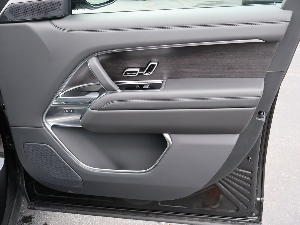 2026 Land Rover Range Rover Plug-In Hybrid SE San Clemente CA