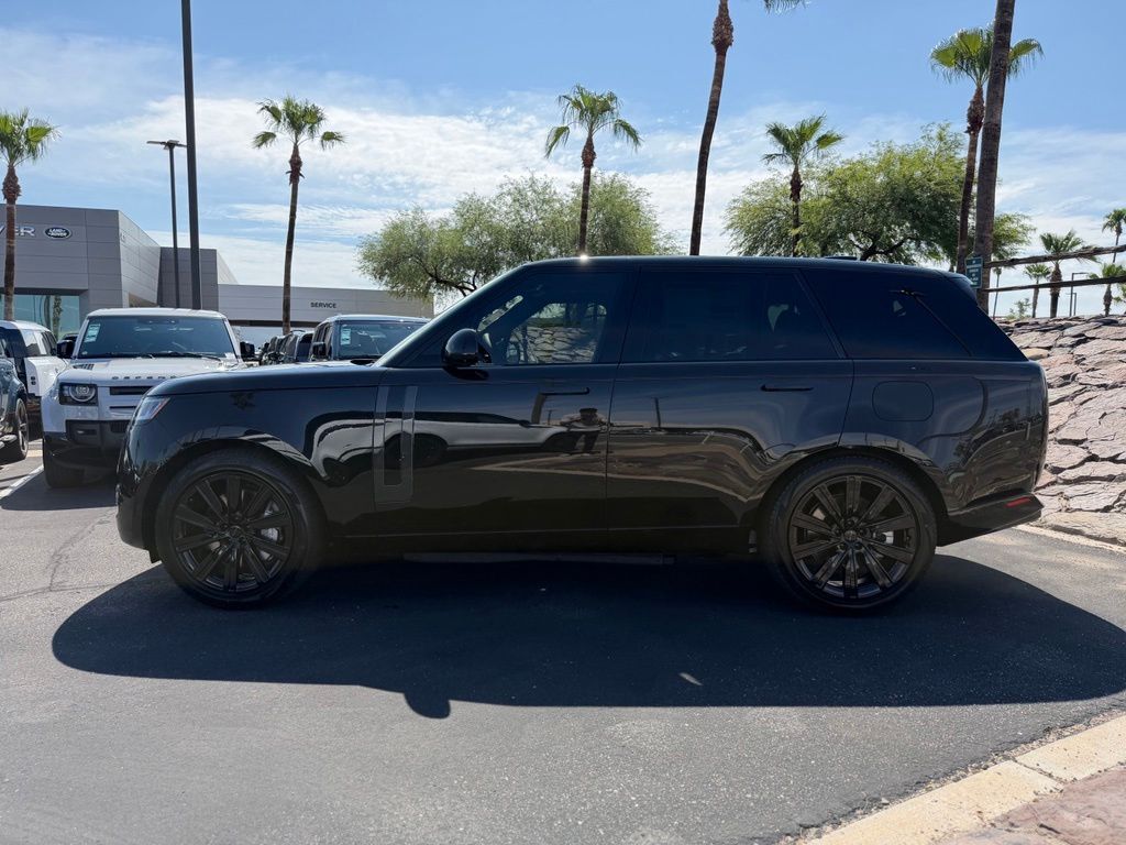 2026 Land Rover Range Rover Plug-In Hybrid SE