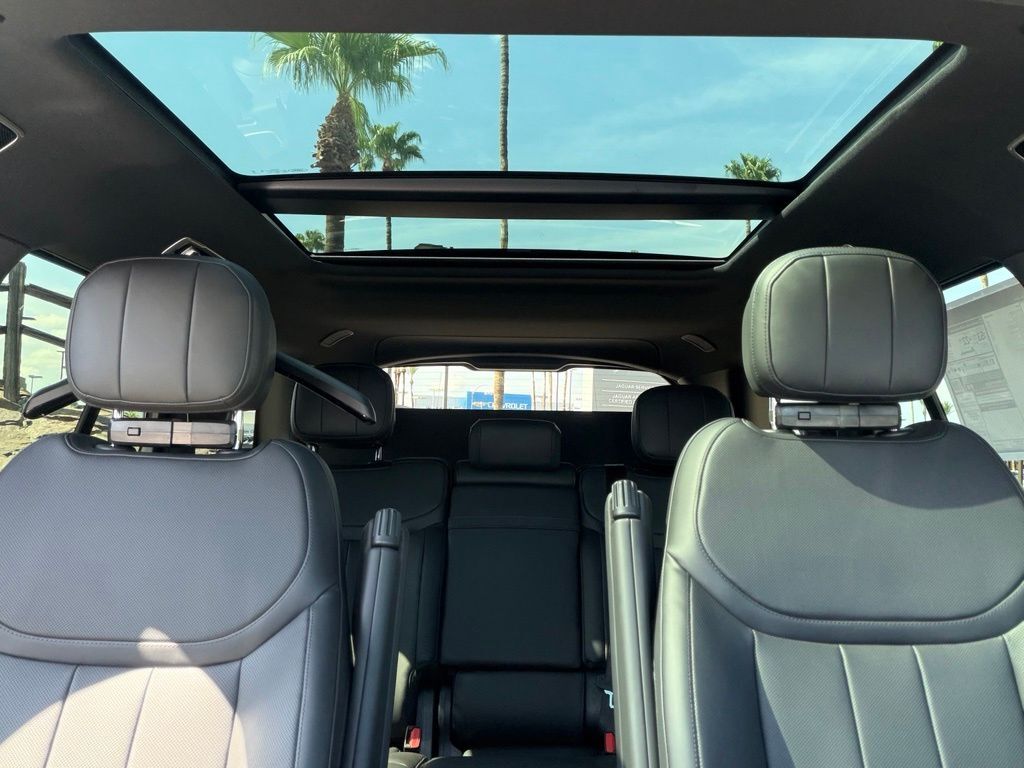 2026 Land Rover Range Rover Plug-In Hybrid SE Tucson AZ