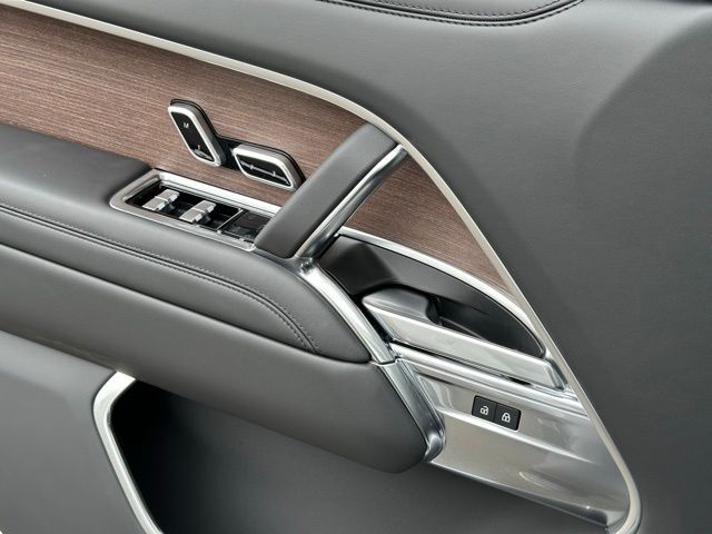 2026 Land Rover Range Rover Plug-In Hybrid SE Tucson AZ