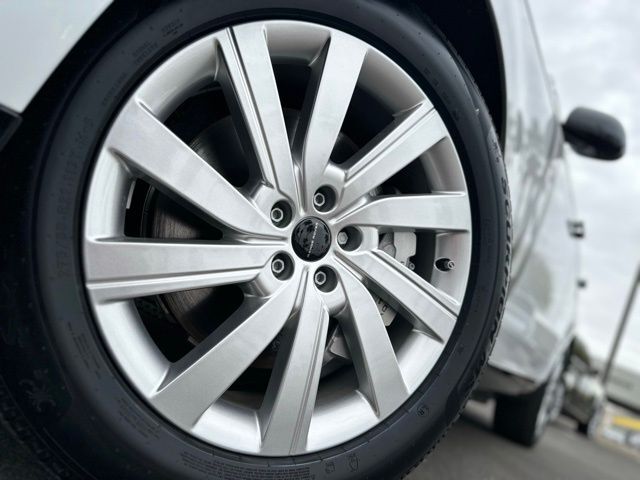 2026 Land Rover Range Rover Plug-In Hybrid SE Tucson AZ