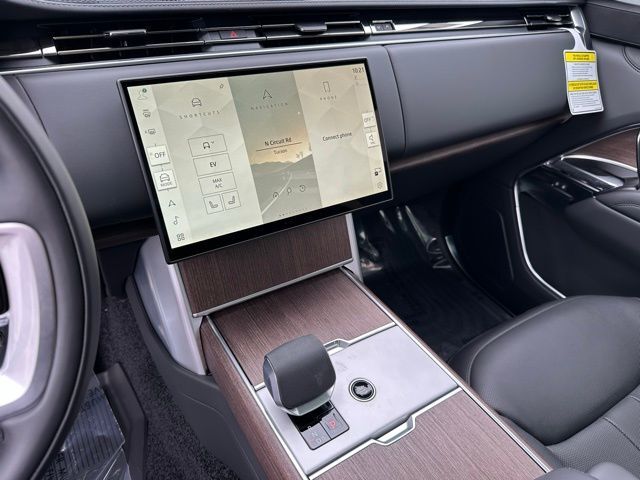 2026 Land Rover Range Rover Plug-In Hybrid SE Tucson AZ