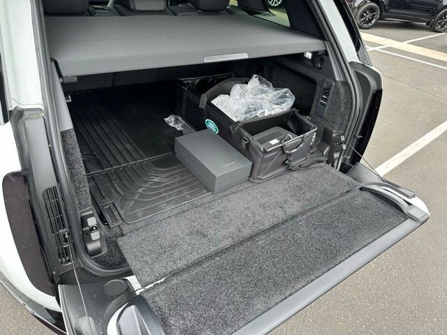 2026 Land Rover Range Rover Plug-In Hybrid SE Tucson AZ