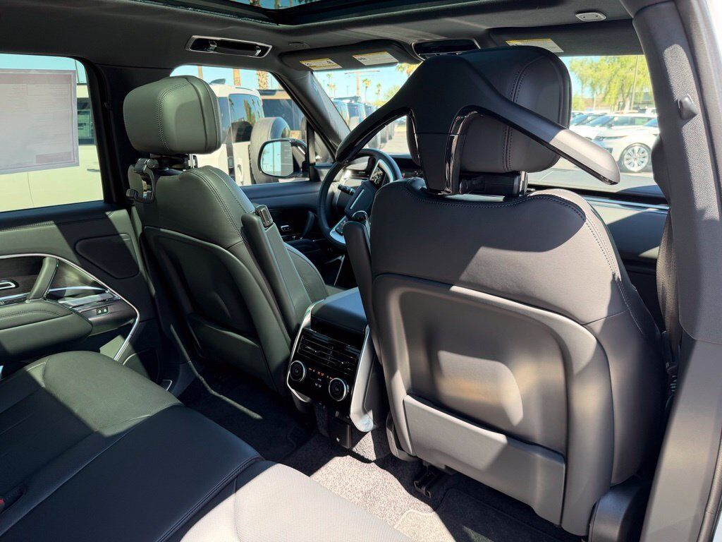 2026 Land Rover Range Rover Plug-In Hybrid SE Tucson AZ