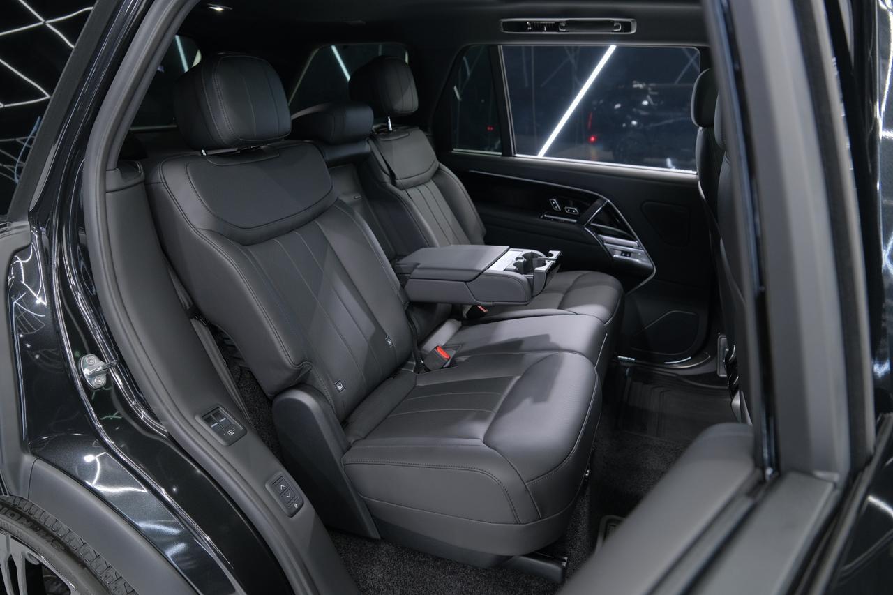 2026 Land Rover Range Rover SE Miami FL