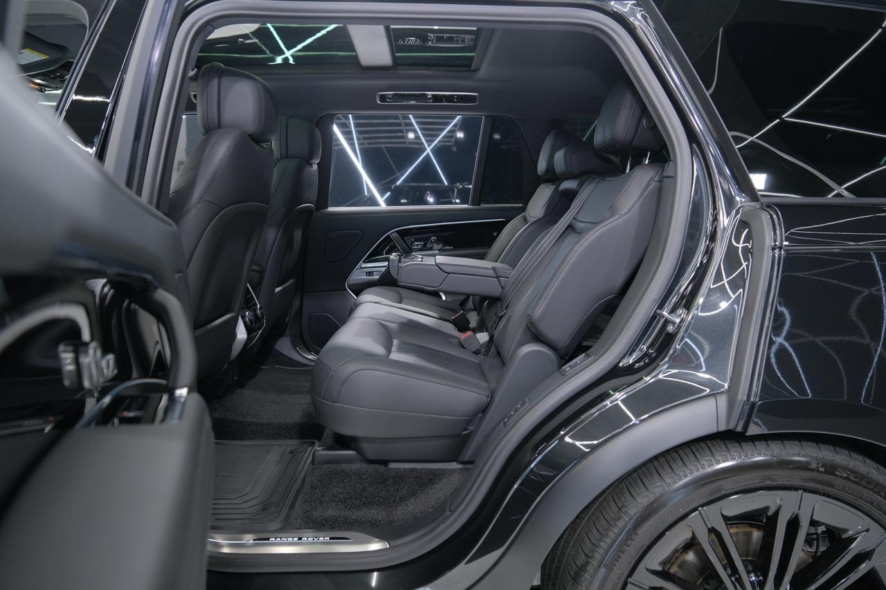 2026 Land Rover Range Rover SE Miami FL