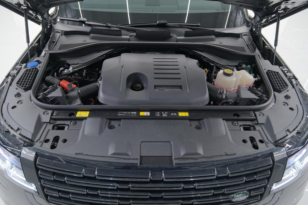 2026 Land Rover Range Rover SE Miami FL