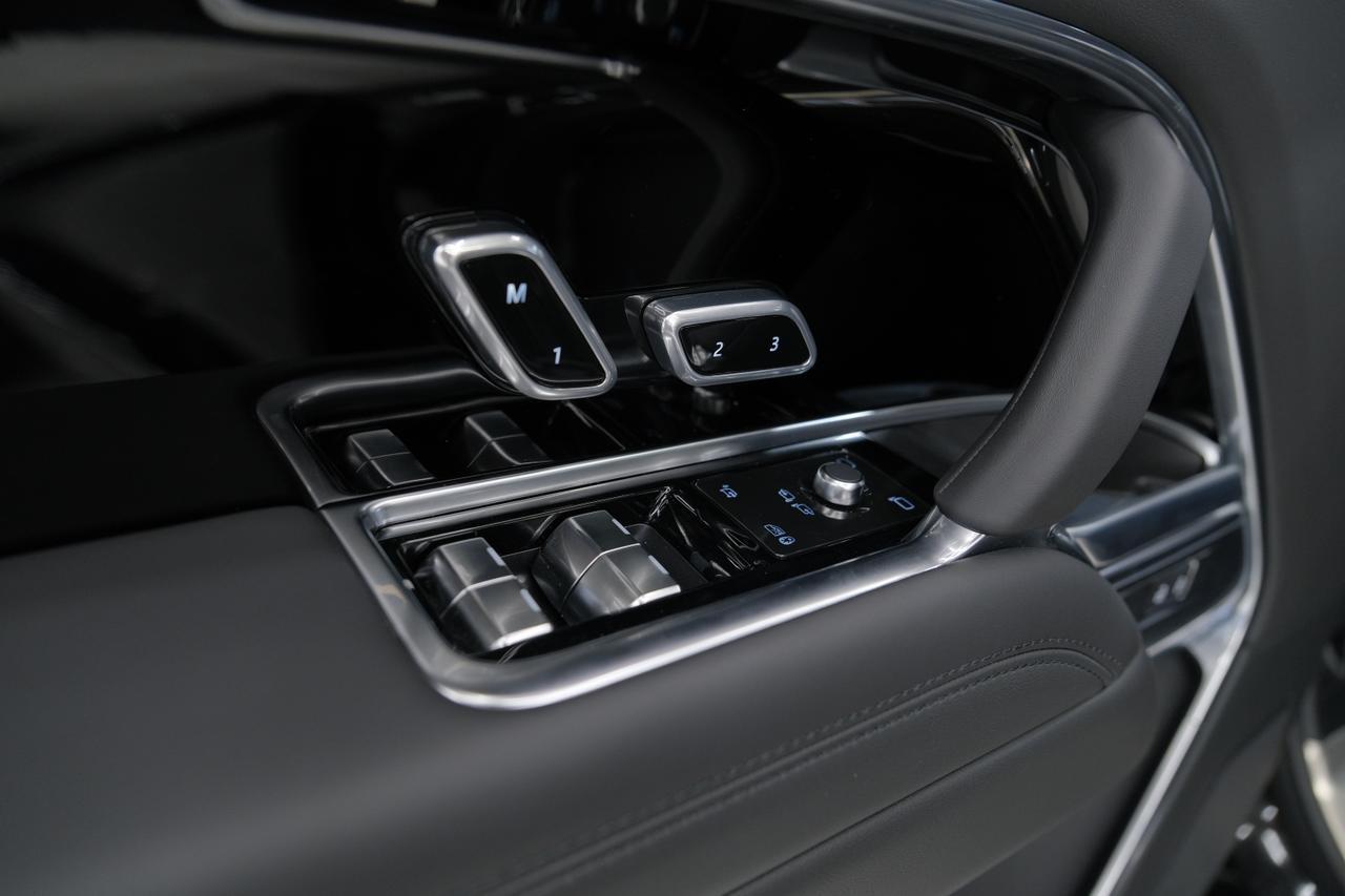 2026 Land Rover Range Rover SE Miami FL