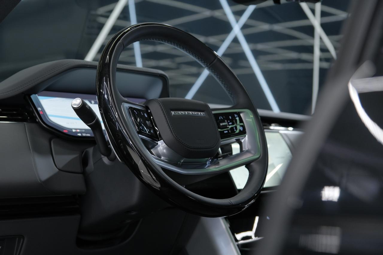 2026 Land Rover Range Rover SE Miami FL