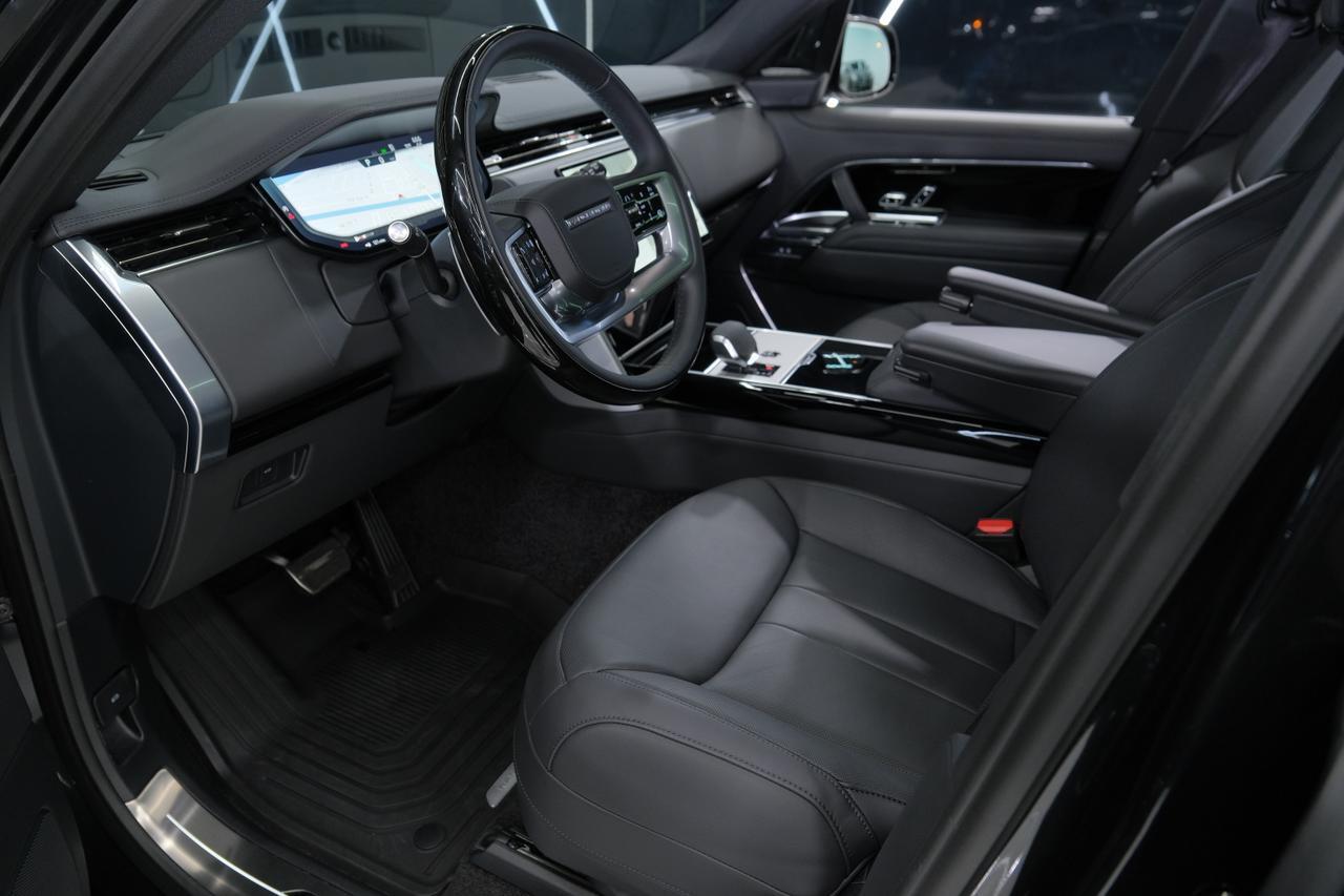 2026 Land Rover Range Rover SE Miami FL