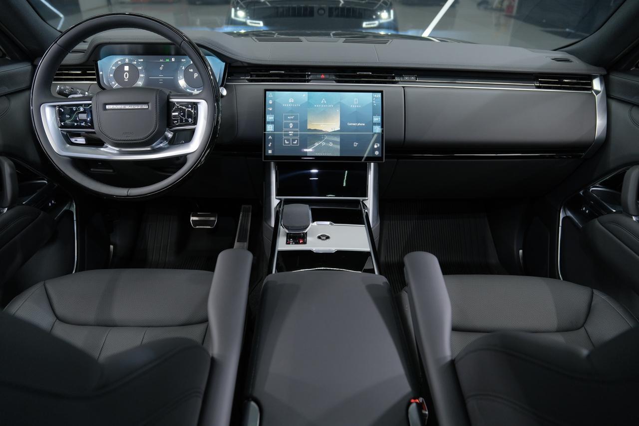 2026 Land Rover Range Rover SE Miami FL