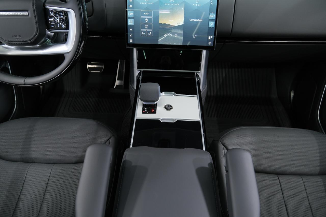 2026 Land Rover Range Rover SE Miami FL