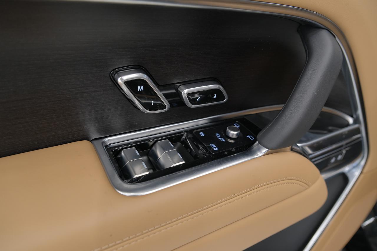 2026 Land Rover Range Rover SE Miami FL