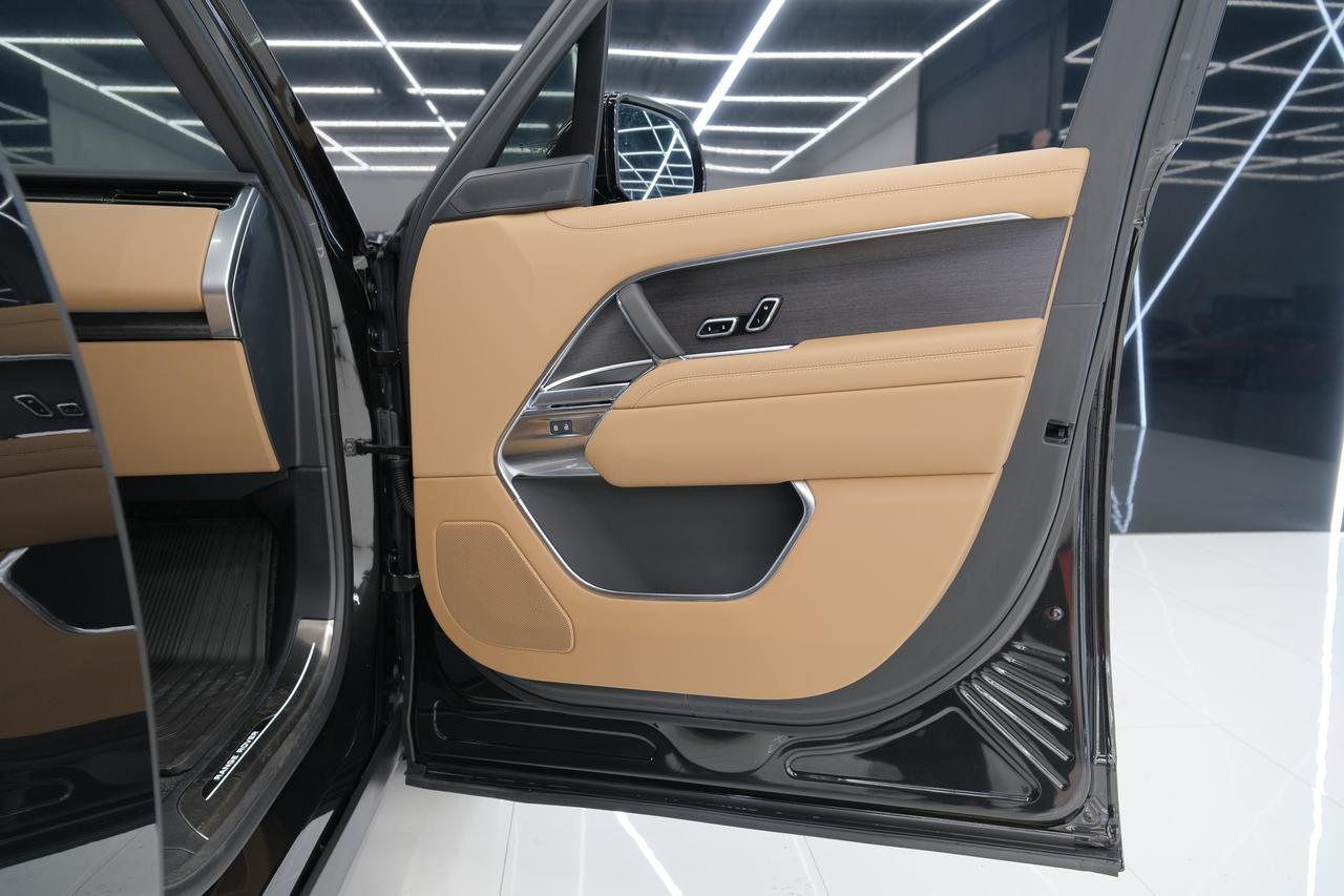 2026 Land Rover Range Rover SE Miami FL