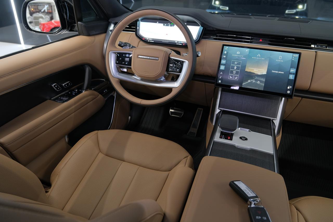 2026 Land Rover Range Rover SE Miami FL
