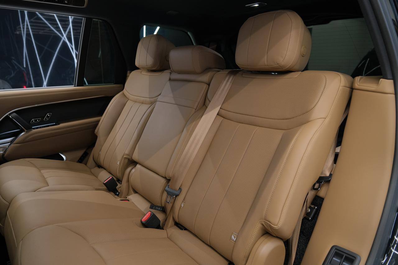2026 Land Rover Range Rover SE Miami FL
