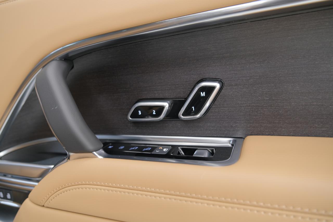 2026 Land Rover Range Rover SE Miami FL