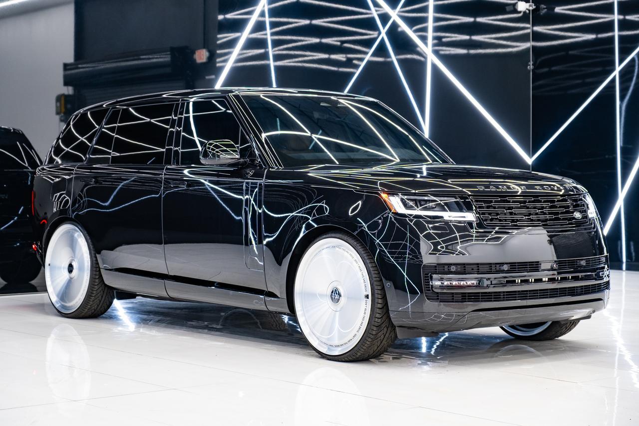 2026 Land Rover Range Rover SE