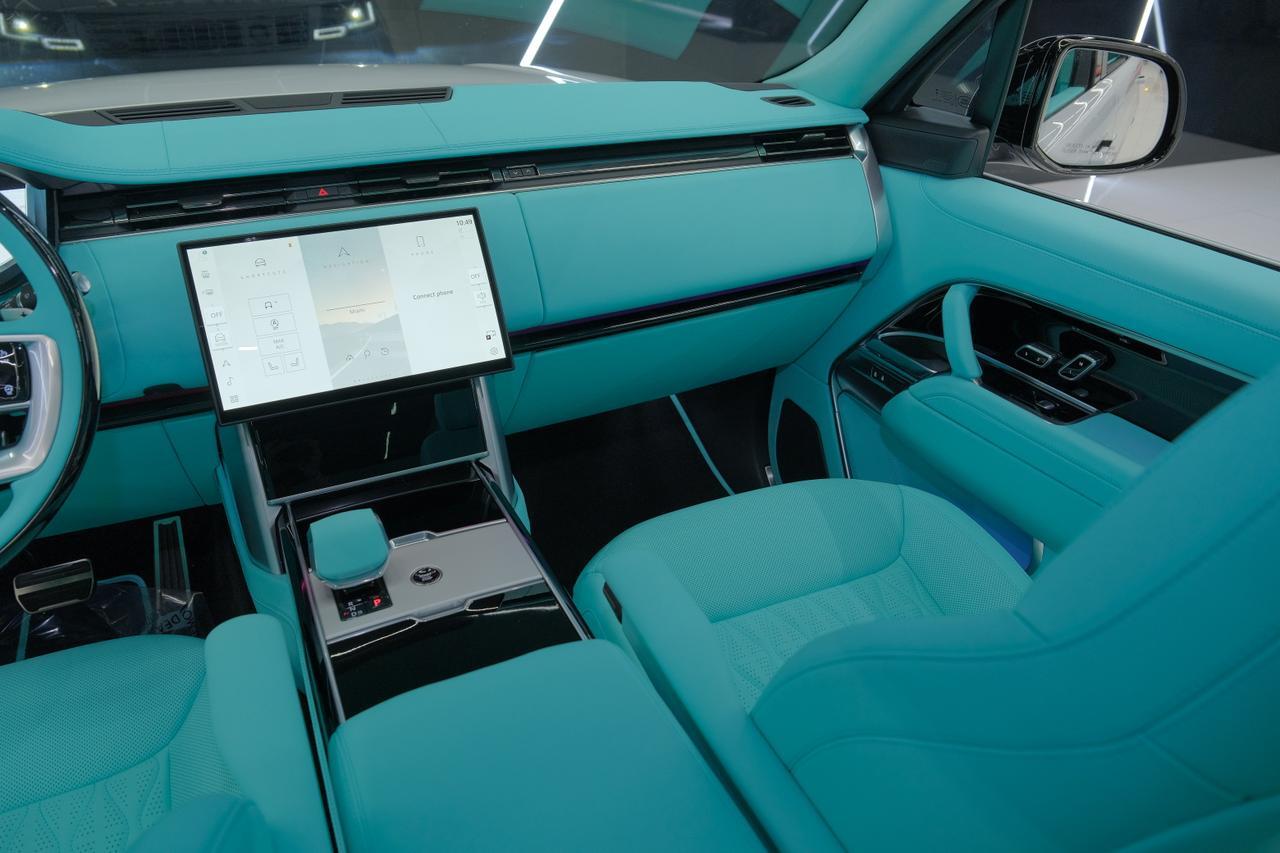 2026 Land Rover Range Rover SE Miami FL