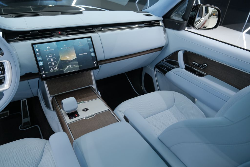2026 Land Rover Range Rover SE Miami FL