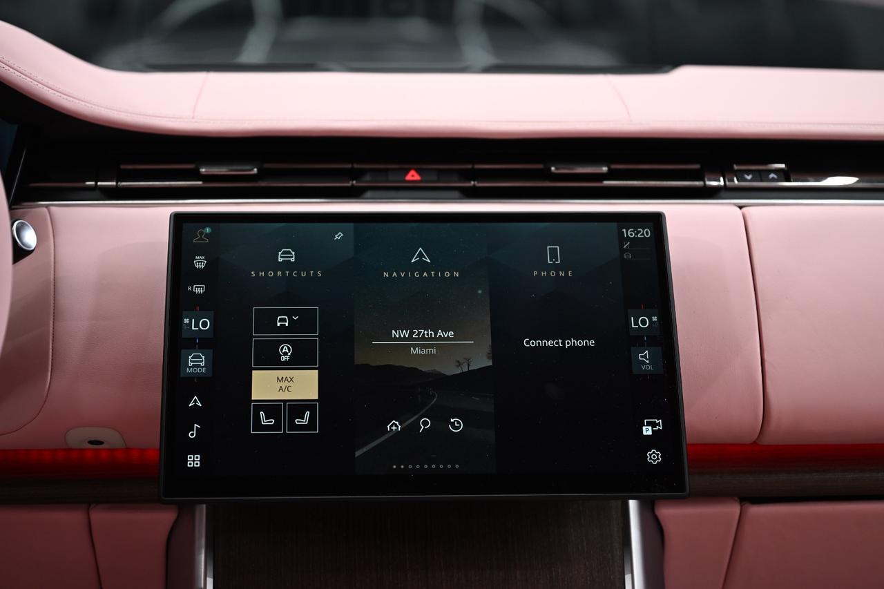 2026 Land Rover Range Rover SE Miami FL
