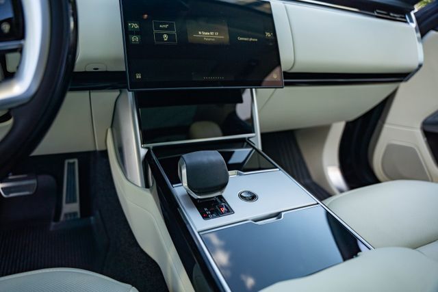 2026 Land Rover Range Rover SE Paramus NJ