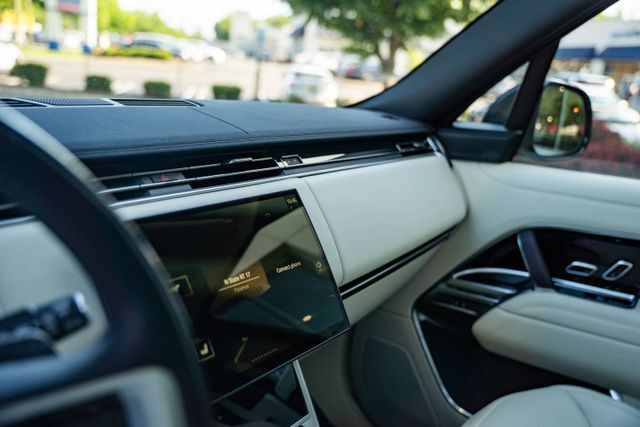2026 Land Rover Range Rover SE Paramus NJ