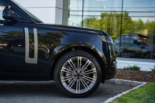 2026 Land Rover Range Rover SE Paramus NJ