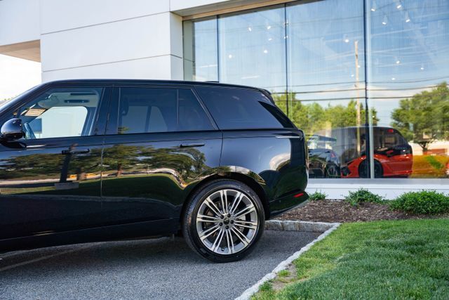 2026 Land Rover Range Rover SE Paramus NJ