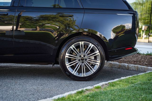 2026 Land Rover Range Rover SE Paramus NJ