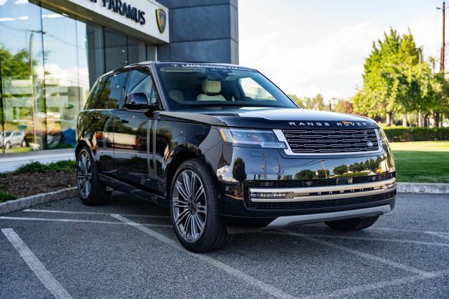 2026 Land Rover Range Rover SE