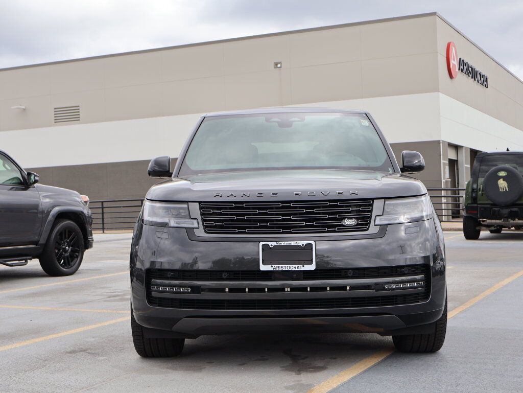 2026 Land Rover Range Rover SE