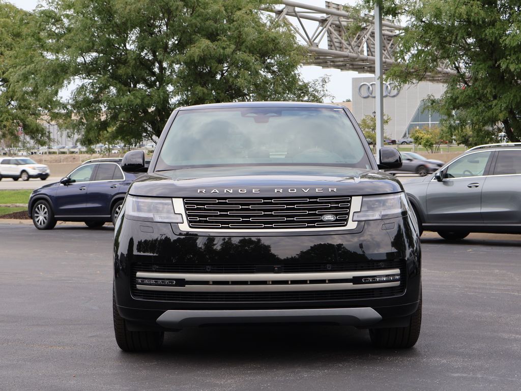 2026 Land Rover Range Rover SE