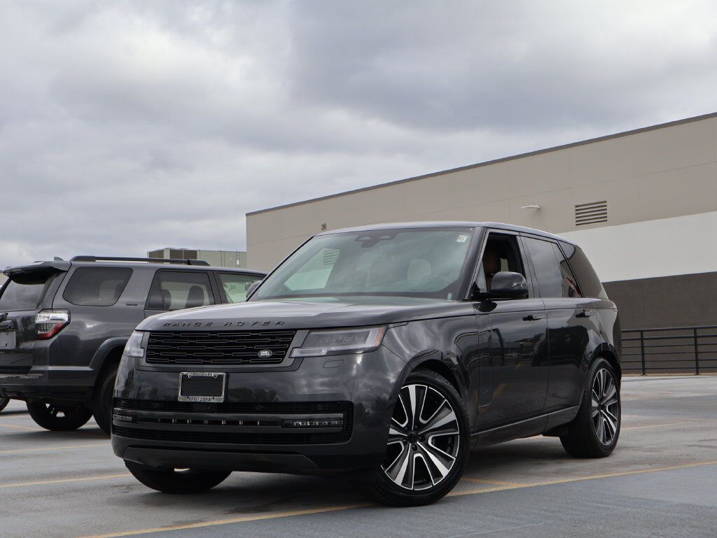 2026 Land Rover Range Rover SE